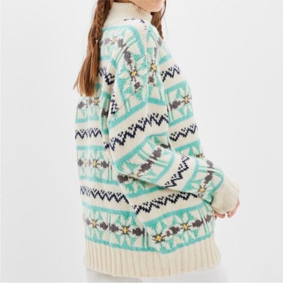 American Eagle Outfitters Cozy Green and Cream Fair Isle Sweater size XS - Picture 1 of 9